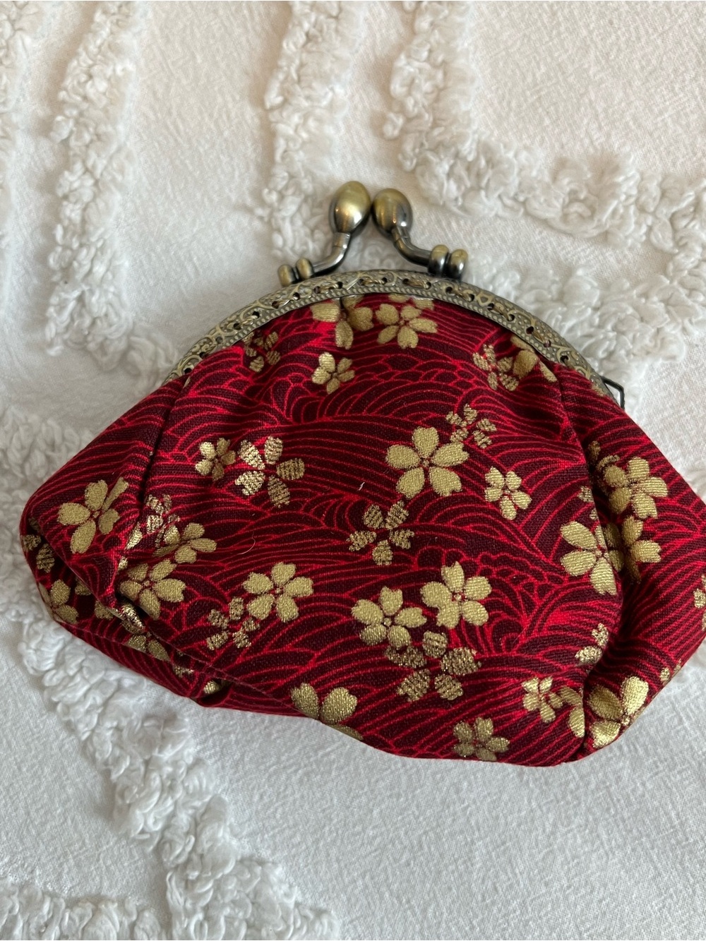 Red Floral Kiss-Lock Wristlet Clutch with Gold Accents